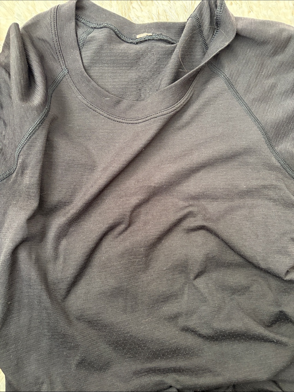 lululemon athletica size 2 great condition swifly tech in black